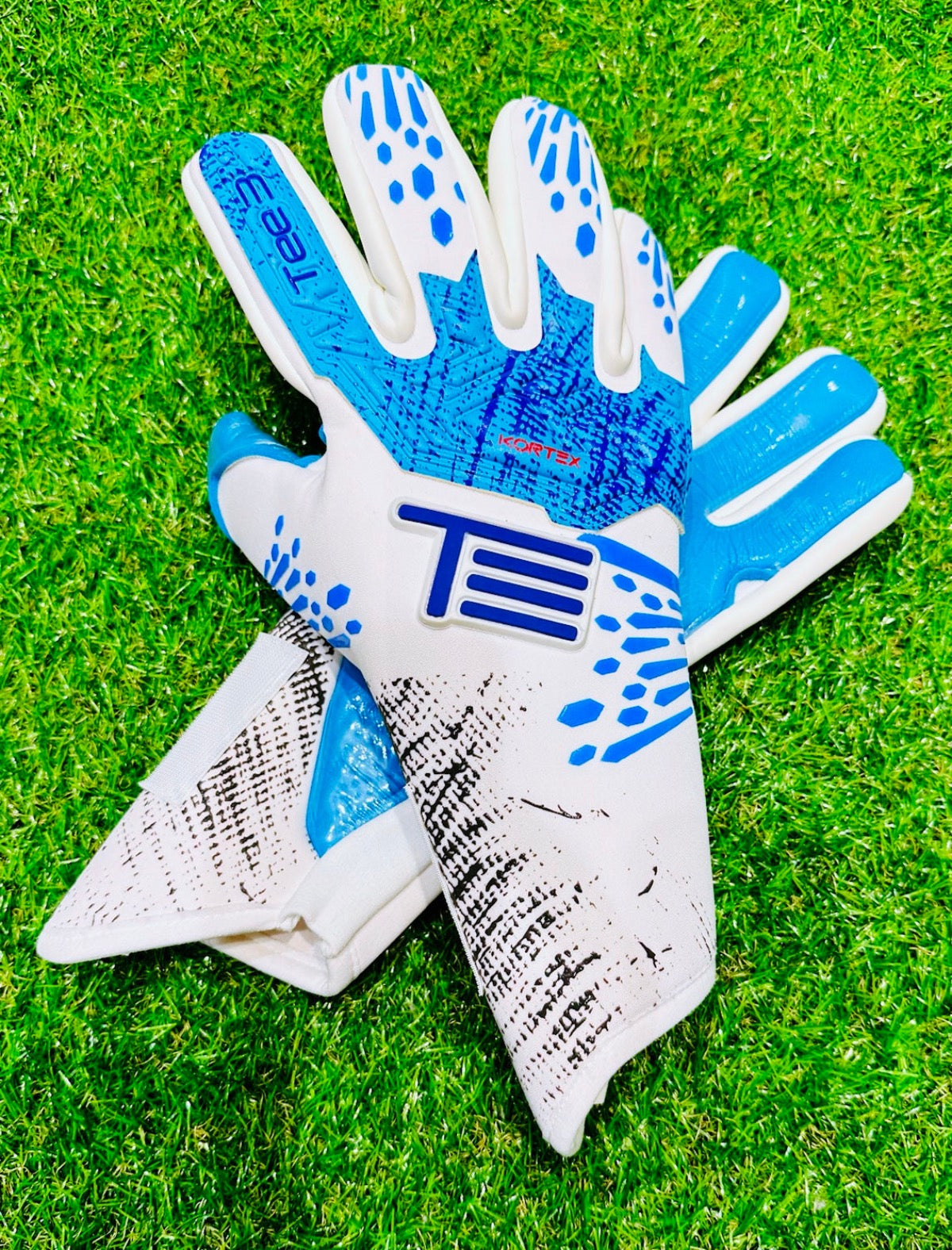 Tee3 Goalkeeping Glove - Kortex - Tee 3 Goalkeeping Australia