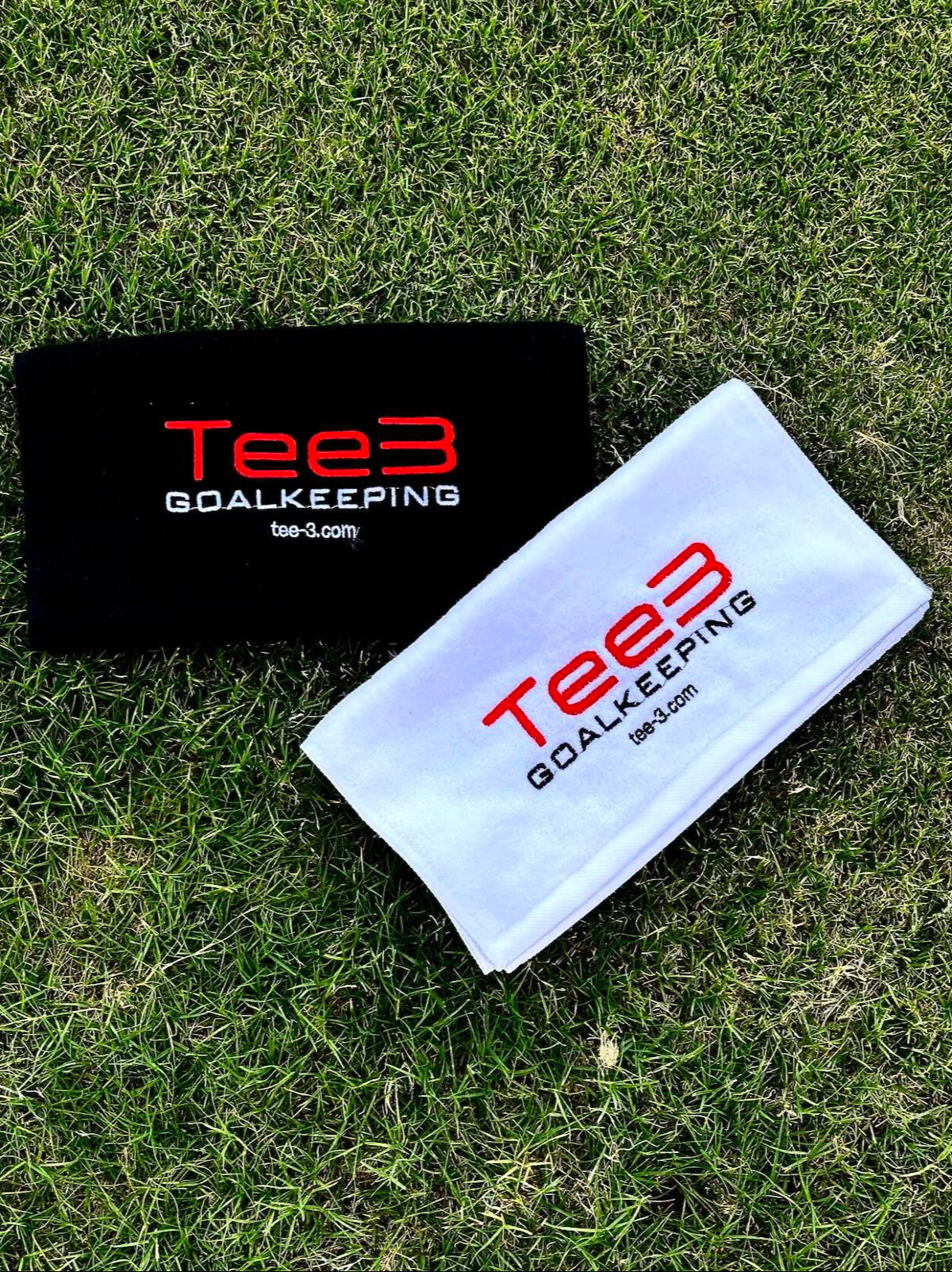 Tee3 Elite Glove Towel - White