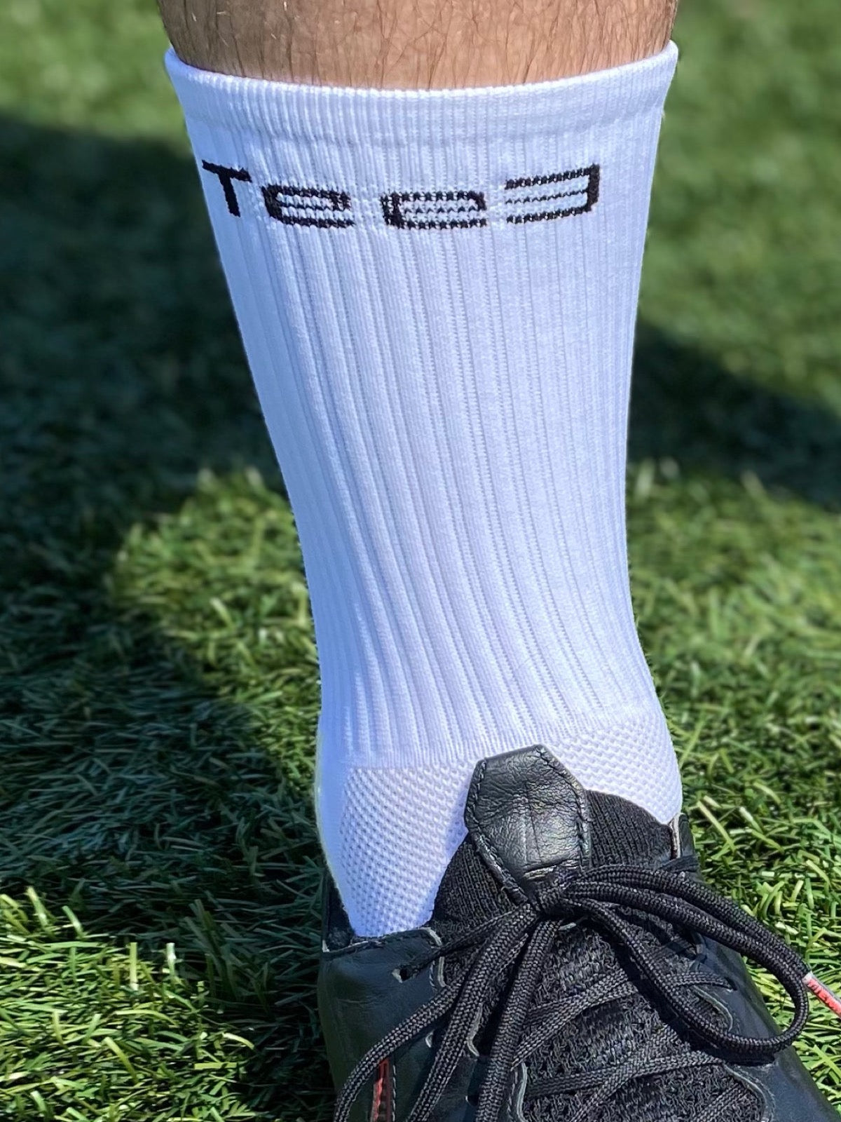A high performance grip sock designed and worn by professional goalkeepers and soccer players